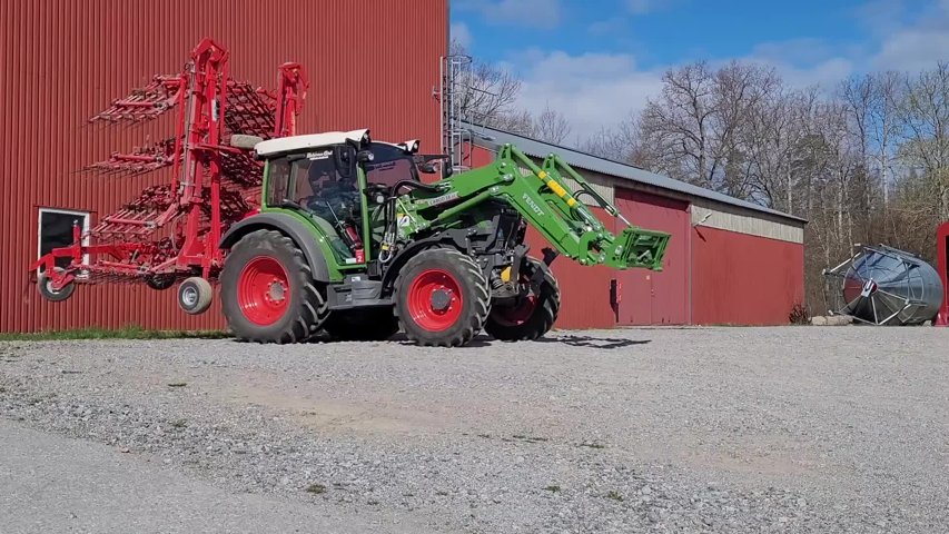 Menhammar först i landet med Fendts eltraktor