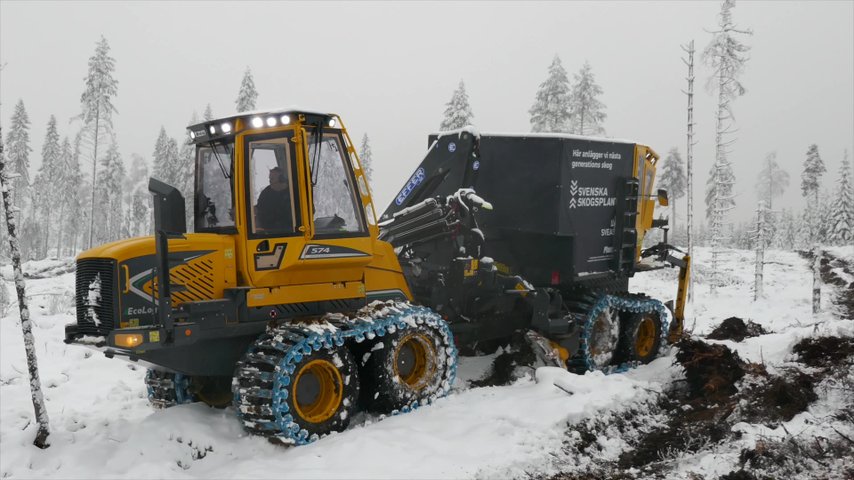 Nu rullar planteringsmaskinen